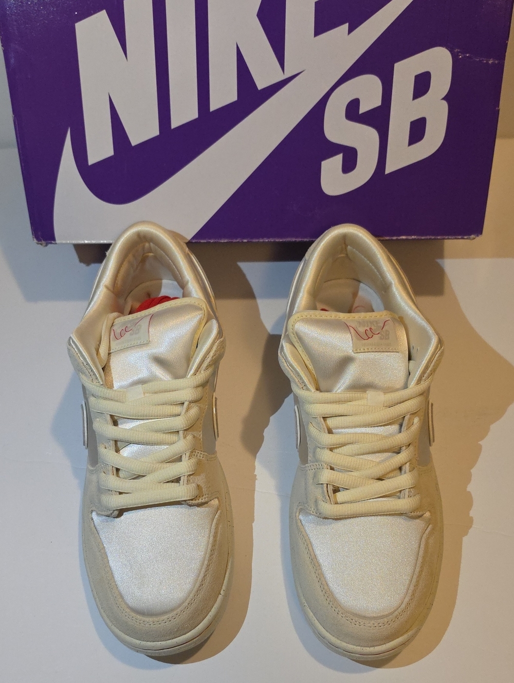 Nike SB Dunk Low PRM Satin & Suede Coconut Milk/Light Bone